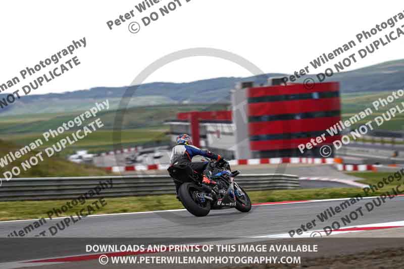 cadwell no limits trackday;cadwell park;cadwell park photographs;cadwell trackday photographs;enduro digital images;event digital images;eventdigitalimages;navarra;no limits trackdays;peter wileman photography;racing digital images;trackday digital images;trackday photos